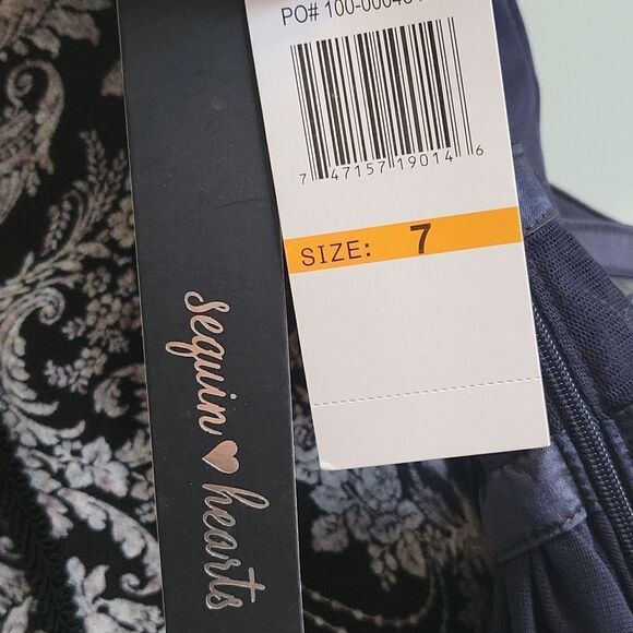 Sequin Hearts Sleeveless Embellished A-Line Gown-NAVY-7 - Picture 11 of 11